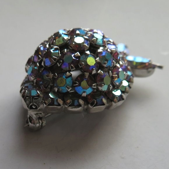 Large Iridescent Rhinestone STRAWBERRY Brooch - Picture 6 of 12